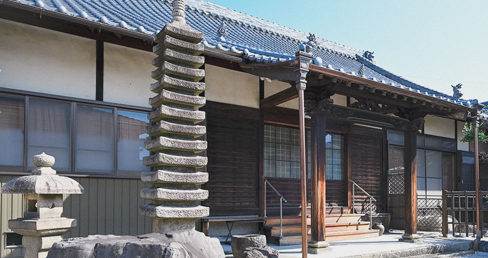 薬王寺本堂